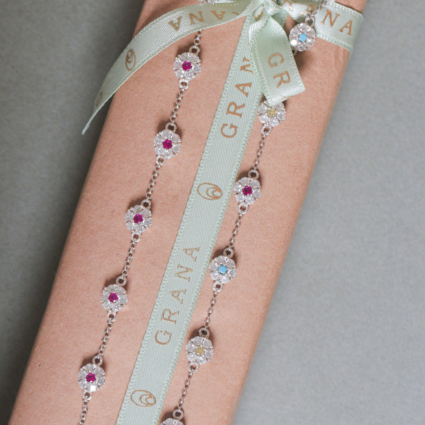 7 Red Zahra Bracelet (Mix)