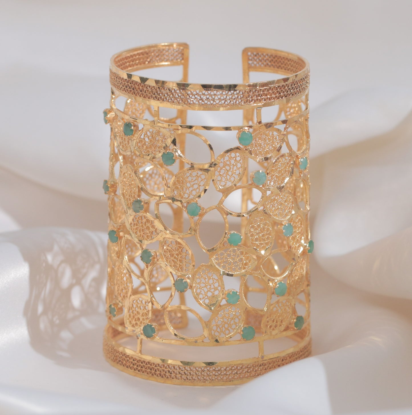 Ibtihal Emeralds Filigree Swar (Small Size)