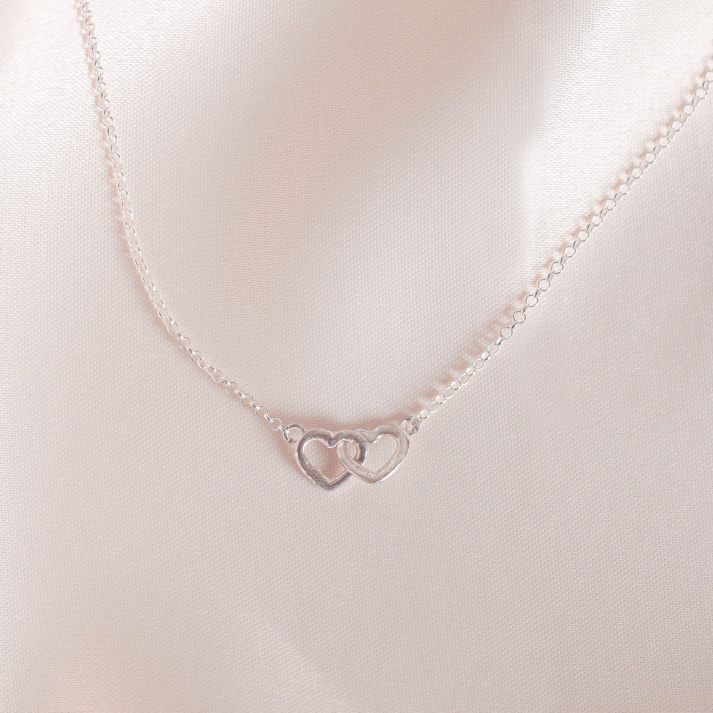 Intertwined Hearts Necklace (White)