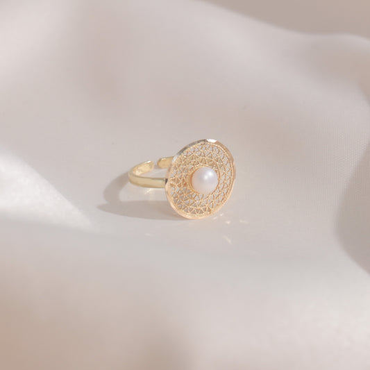 Pearls Filigree Ring (14k Gold)