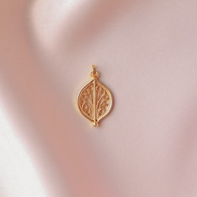 Filigree Classic Min Pendant