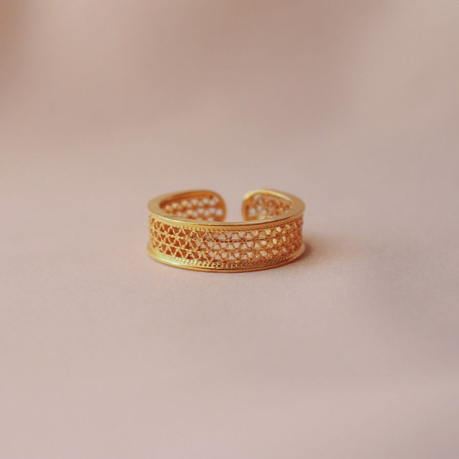 Slim Filigree Ring